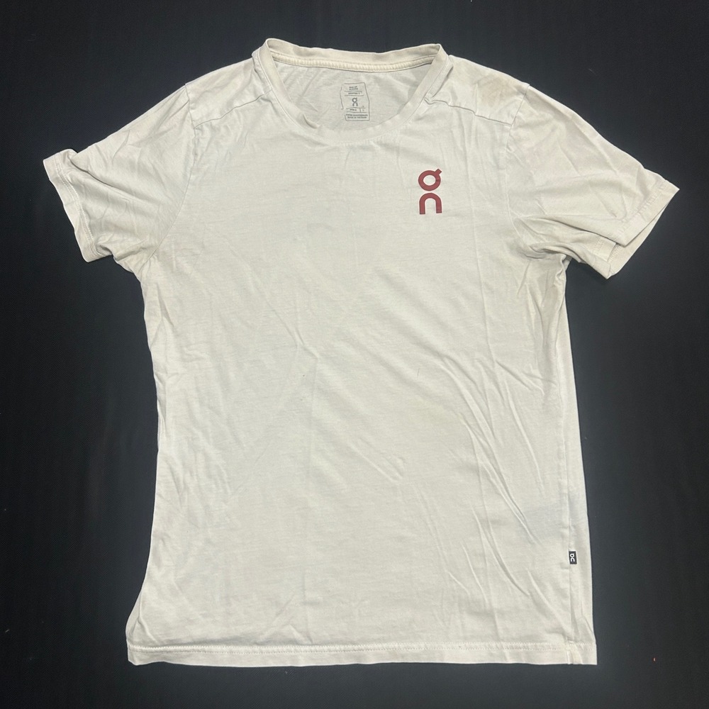 On Cloud Running Mens Graphic T-Shirt Off-White Cream Organic Cotton Size Large